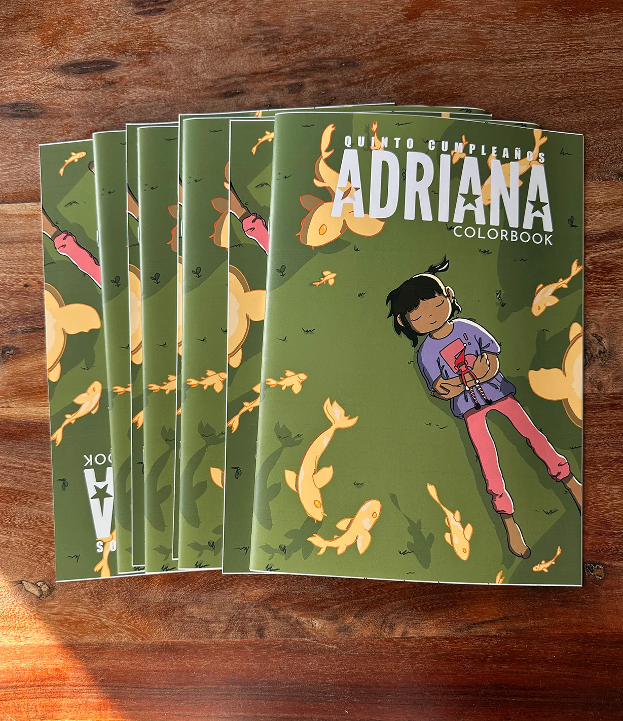 Libro de colorear personalizado para el quinto cumpleaños de Adriana
